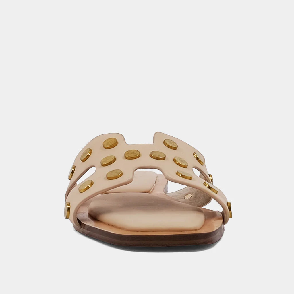 Donatella Nude