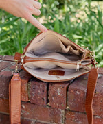 Load image into Gallery viewer, Ariana Crossbody- Saddle
