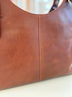 Load image into Gallery viewer, Atlas Tote Pecan Ridge
