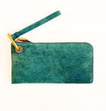 Load image into Gallery viewer, Jett Wristlet Pine Needle
