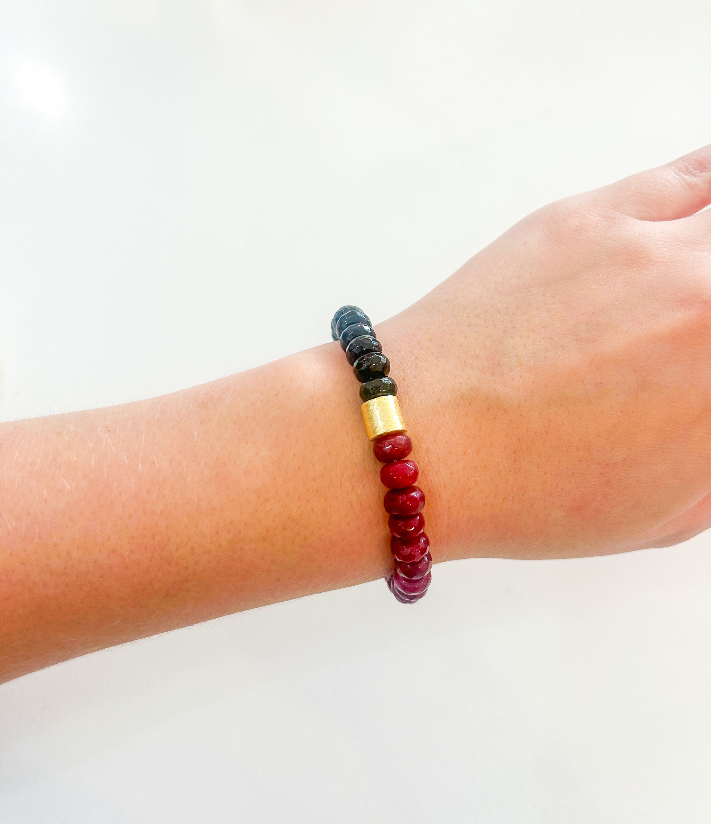 Nandina Bracelet Garnet/Black