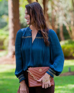 Load image into Gallery viewer, Ariana Crossbody- Saddle
