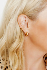 Load image into Gallery viewer, Screwback Stud Earrings Perry
