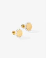 Load image into Gallery viewer, Screwback Stud Earrings Alice Pearl
