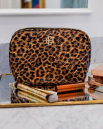 Load image into Gallery viewer, Capri Large Pouch - Spotted

