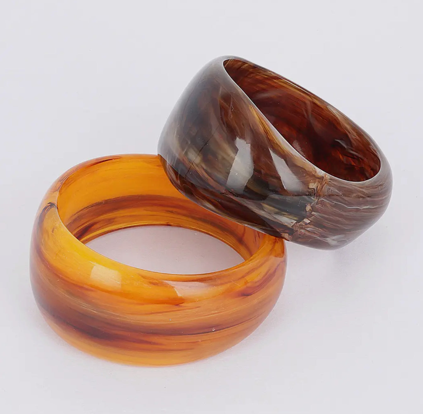 Ava Bangle