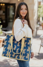 Load image into Gallery viewer, Blanche Zipper Tote
