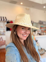 Load image into Gallery viewer, Queen Bee Hat White Palm
