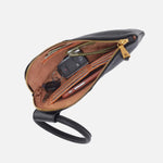 Load image into Gallery viewer, Sable Wristlet Black Pebbled
