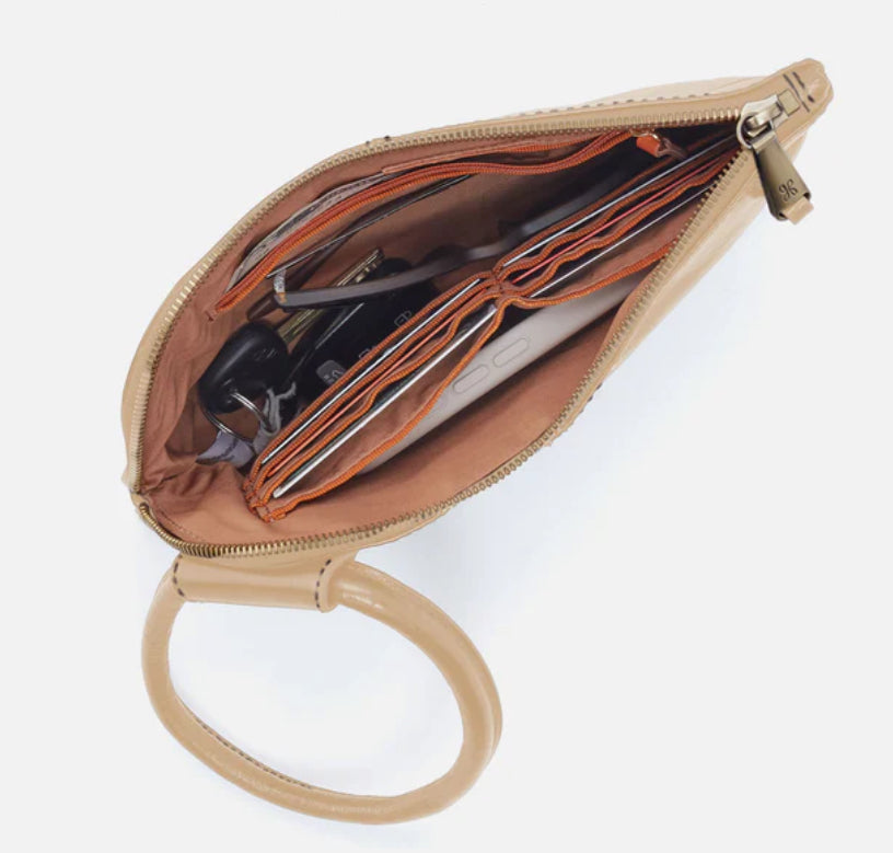 Sable Wristlet Desert Sand
