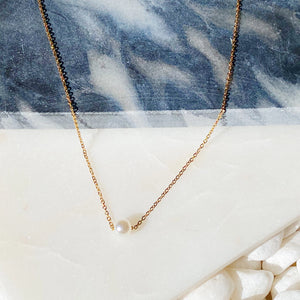 Dainty Pearl Necklace