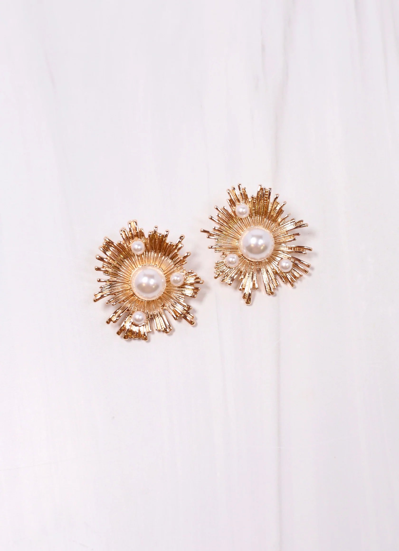 Zacherie Metal & Pearl Earrings